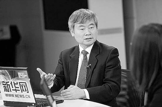 蔡继明,清华大学人文社会科学学院责任教授,清华大学假日改革课题组负责人