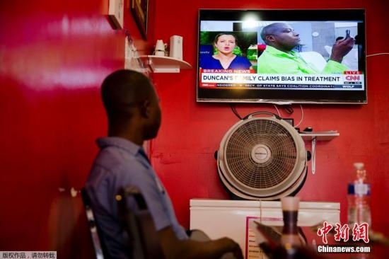 当地时间10月8日,美国得克萨斯州达拉斯市圣公会医院8日宣布,美国本土发现的首例埃博拉患者,42岁的托马斯·埃里克·邓肯于当地时间7时51分不治身亡。