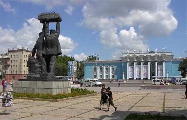 哈萨克斯坦2017年矿业投资将达300亿美元